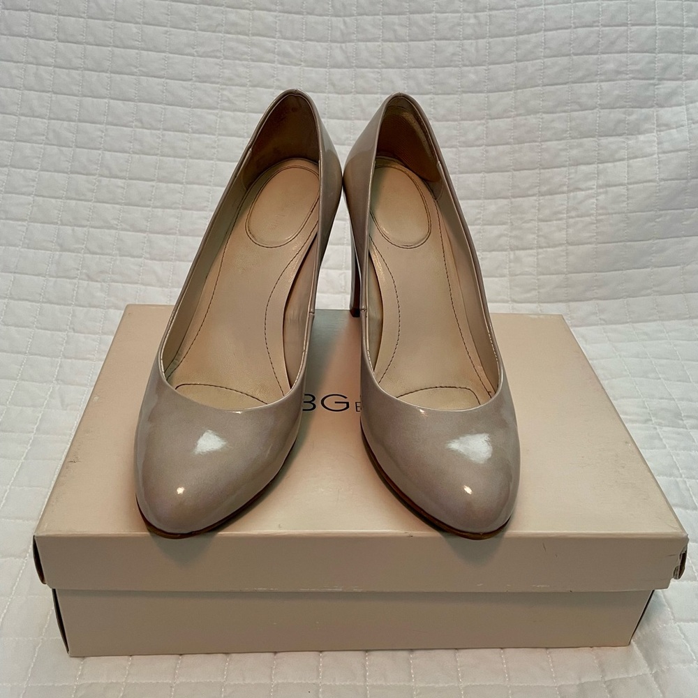 CALVIN KLEIN PATENT LEATHER HEELS